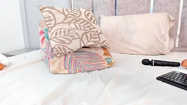 GabyyJones online show from 18, 3, 2025