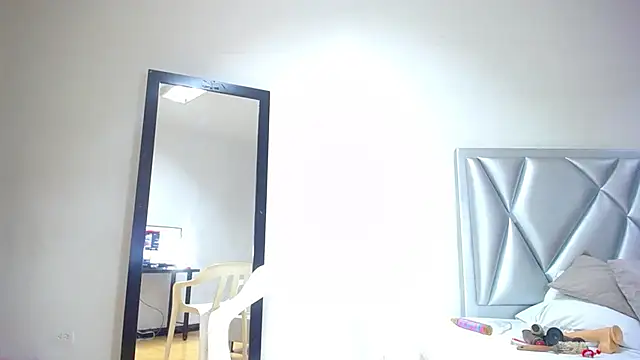 exotic karmella online show from 19, 2, 2025