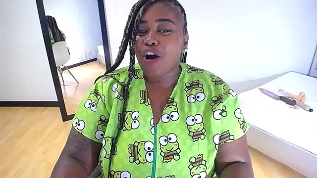 exotic karmella online show from 3, 10, 2025