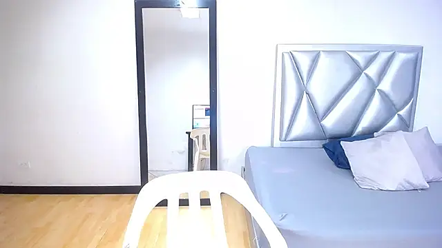 exotic karmella online show from 14, 10, 2025