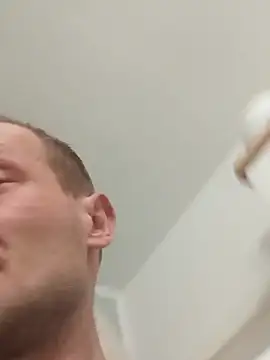 Snapshot of Kamien32 chatting on 8, 2, 2026 Kamien32 online show from 8, 2, 2026