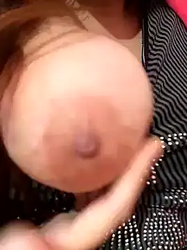 carmelasexy online show from 23, 11, 2025