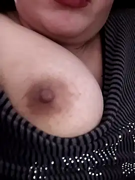 Snapshot of carmelasexy chatting on 28, 3, 2026 carmelasexy online show from 28, 3, 2026