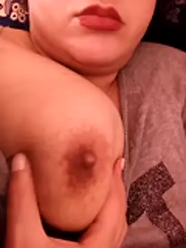 Snapshot of carmelasexy chatting on 5, 4, 2026 carmelasexy online show from 5, 4, 2026