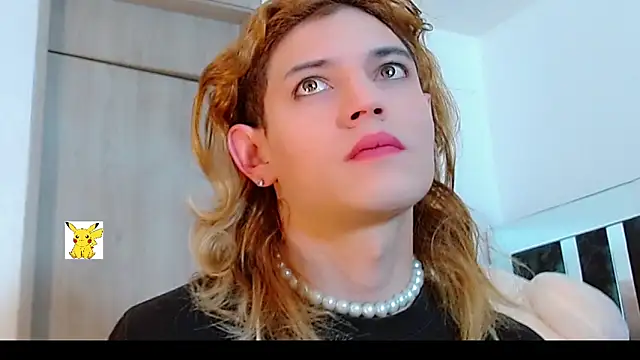 Snapshot of honey_skin chatting on 5, 2, 2025 honey skin online show from 5, 2, 2025