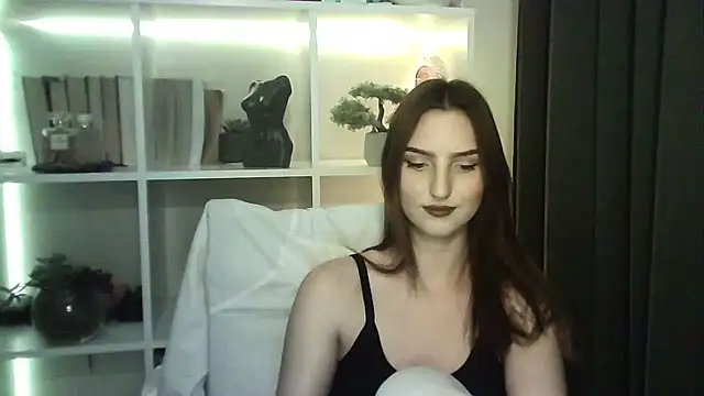 Snapshot of X_Alisa chatting on 8, 11, 2025 X Alisa online show from 8, 11, 2025