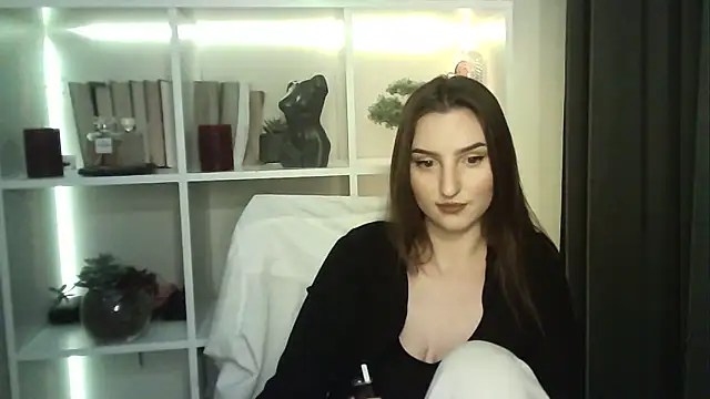 Snapshot of X_Alisa chatting on 10, 11, 2025 X Alisa online show from 10, 11, 2025