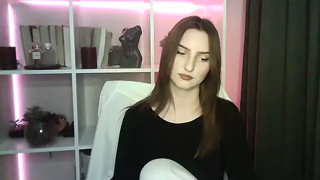 Snapshot of X_Alisa chatting on 12, 11, 2025 X Alisa online show from 12, 11, 2025