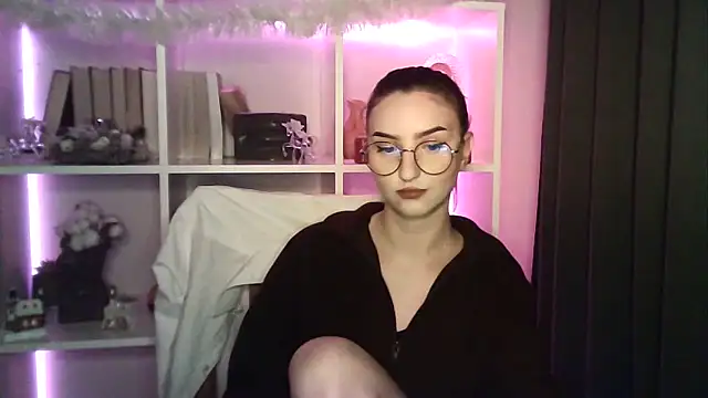 Snapshot of X_Alisa chatting on 18, 12, 2025 X Alisa online show from 18, 12, 2025