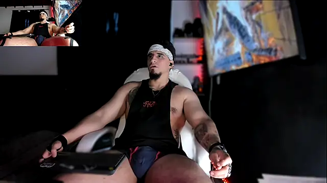 Snapshot of kingbear777 chatting on 3, 12, 2024 kingbear777 online show from 3, 12, 2024