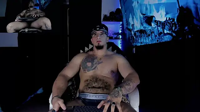 Snapshot of kingbear777 chatting on 21, 1, 2025 kingbear777 online show from 21, 1, 2025