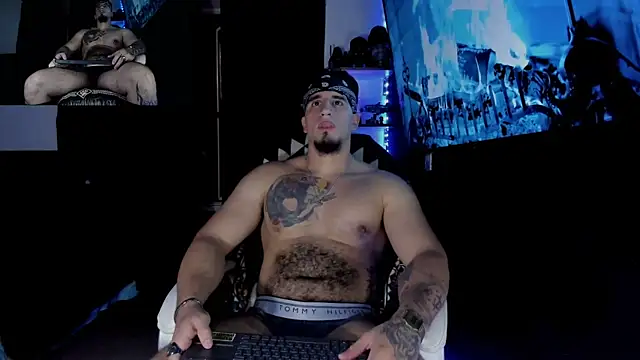 Snapshot of kingbear777 chatting on 31, 1, 2025 kingbear777 online show from 31, 1, 2025