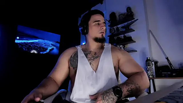 Snapshot of kingbear777 chatting on 21, 9, 2025 kingbear777 online show from 21, 9, 2025