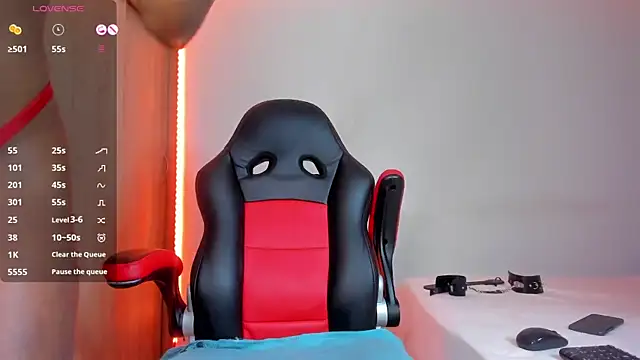 Snapshot of barbiee_ebony chatting on 21, 3, 2026 barbiee ebony online show from 21, 3, 2026