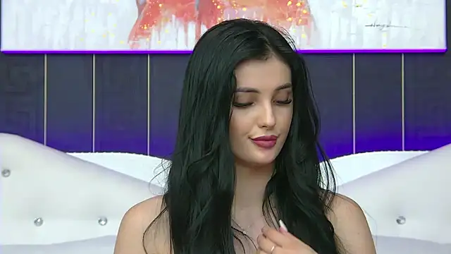 Snapshot of SophiaVilner chatting on 1, 2, 2025 SophiaVilner online show from 1, 2, 2025