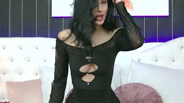 Snapshot of SophiaVilner chatting on 2, 2, 2025 SophiaVilner online show from 2, 2, 2025