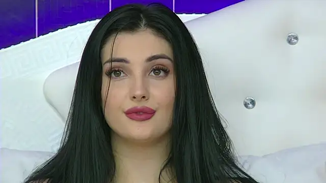 Snapshot of SophiaVilner chatting on 10, 2, 2025 SophiaVilner online show from 10, 2, 2025