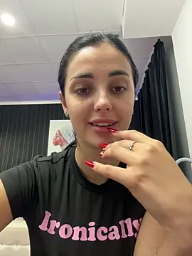 Snapshot of SophiaVilner chatting on 23, 9, 2025 SophiaVilner online show from 23, 9, 2025