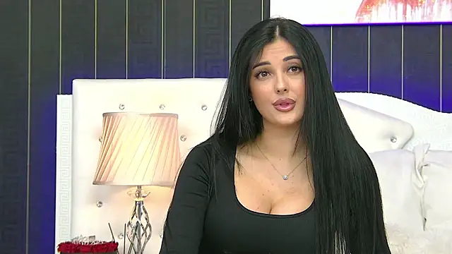 Snapshot of SophiaVilner chatting on 2, 10, 2025 SophiaVilner online show from 2, 10, 2025