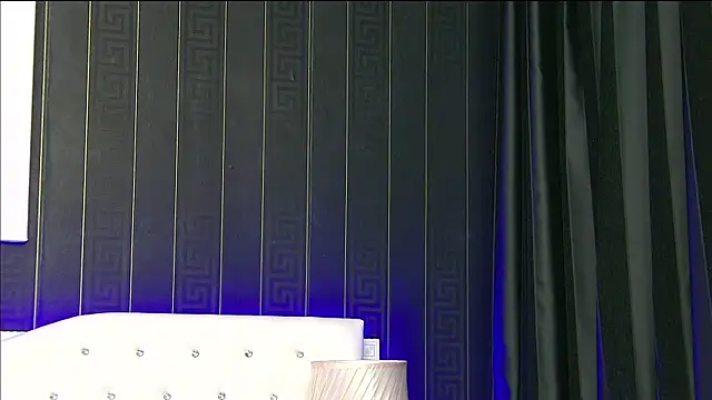 Snapshot of SophiaVilner chatting on 17, 10, 2025 SophiaVilner online show from 17, 10, 2025