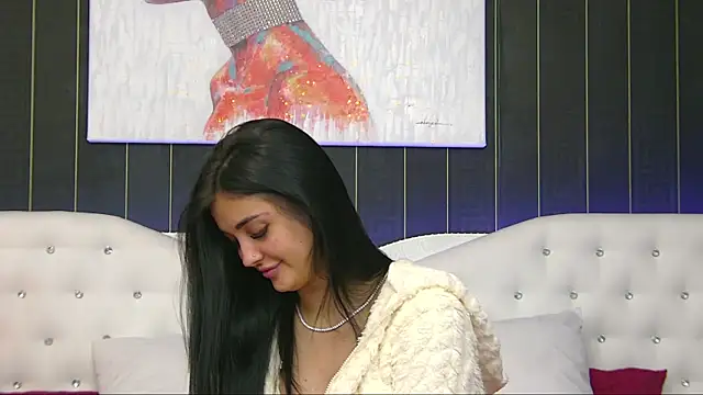 Snapshot of SophiaVilner chatting on 28, 11, 2025 SophiaVilner online show from 28, 11, 2025