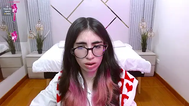 LenaRoses online show from 7, 11, 2025