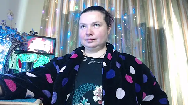 amorelara online show from 1, 2, 2026