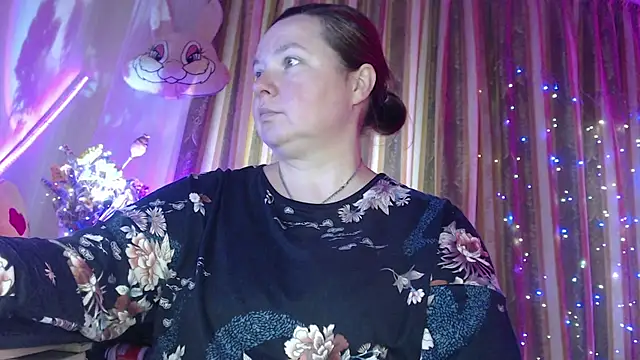 amorelara online show from 12, 7, 2026