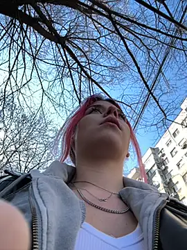 RiriRoseey online show from 5, 3, 2025