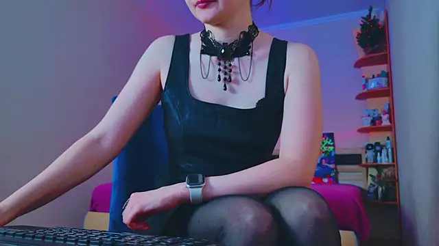 Snapshot of Miss_Arwen chatting on 8, 1, 2025 Miss Arwen online show from 8, 1, 2025