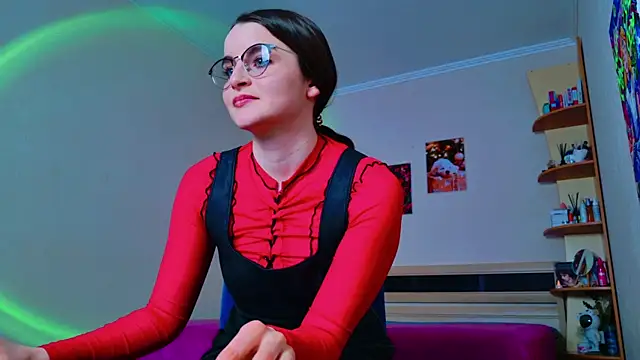 Snapshot of Miss_Arwen chatting on 7, 2, 2025 Miss Arwen online show from 7, 2, 2025