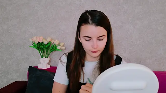 Snapshot of Miss_Arwen chatting on 10, 9, 2025 Miss Arwen online show from 10, 9, 2025