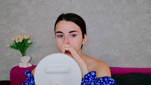 Snapshot of Miss_Arwen chatting on 23, 9, 2025 Miss Arwen online show from 23, 9, 2025