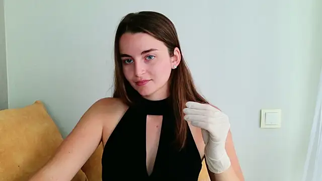 Snapshot of Miss_Arwen chatting on 7, 7, 2026 Miss Arwen online show from 7, 7, 2026