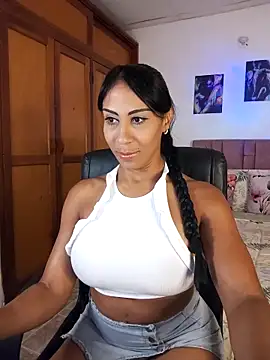 Snapshot of charlotte_bayron02 chatting on 23, 3, 2026 charlotte bayron02 online show from 23, 3, 2026