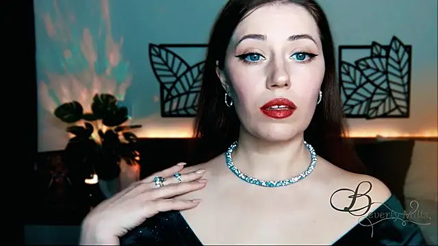 MissBeverlyMills online show from 9, 1, 2025