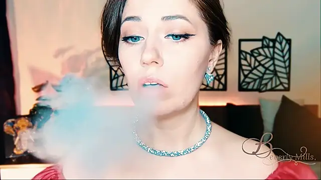 MissBeverlyMills online show from 5, 3, 2025