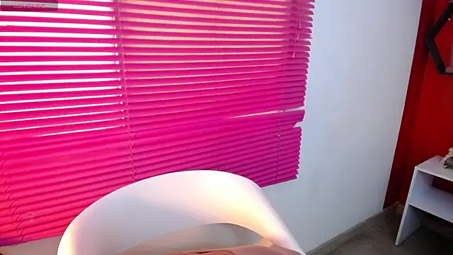 Snapshot of _poison_sweet chatting on 7, 1, 2026 poison sweet online show from 7, 1, 2026