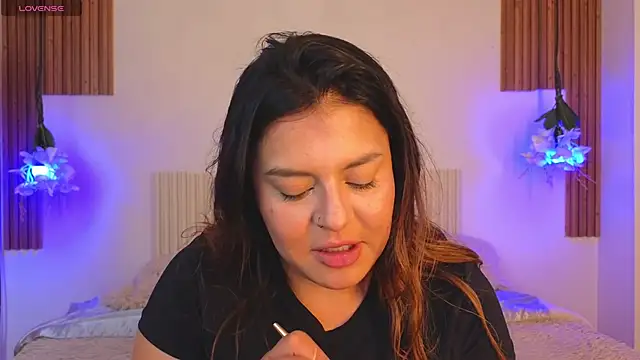 Snapshot of _poison_sweet chatting on 5, 3, 2026 poison sweet online show from 5, 3, 2026