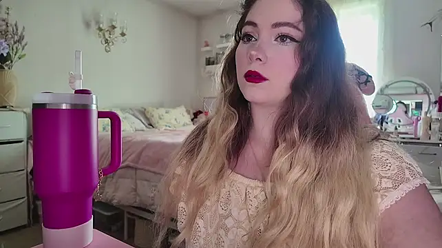 Snapshot of lolypopbubble chatting on 22, 4, 2026 lolypopbubble online show from 22, 4, 2026