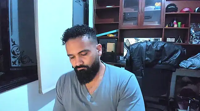 Snapshot of Drako_Argentii chatting on 5, 2, 2025 Drako Argentii online show from 5, 2, 2025