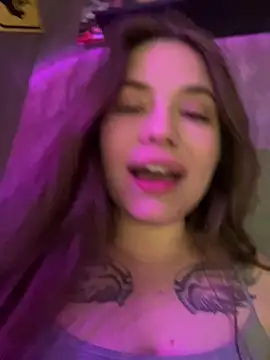 Snapshot of Vikki_toriya chatting on 27, 4, 2026 Vikki toriya online show from 27, 4, 2026