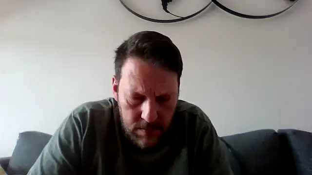 Snapshot of BennyLommy chatting on 27, 4, 2026 BennyLommy online show from 27, 4, 2026