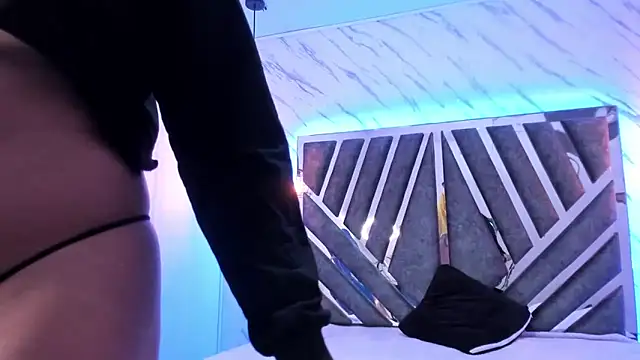 Emmapark  online show from 10, 2, 2025