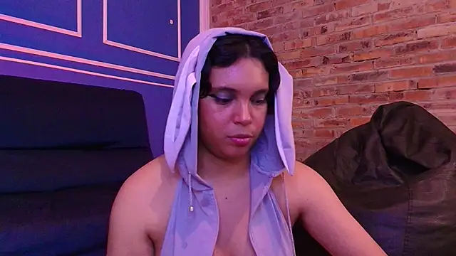 Emmapark  online show from 5, 12, 2025