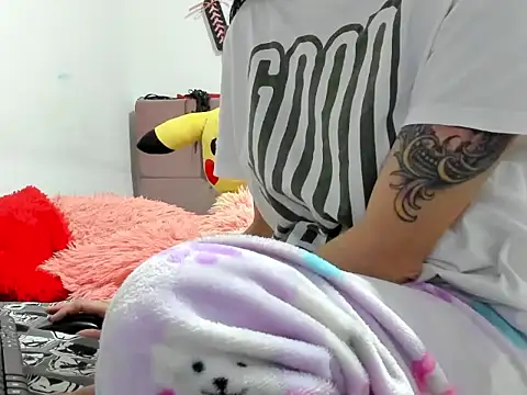 Snapshot of Sexualadiccion_ chatting on 15, 9, 2025 Sexualadiccion  online show from 15, 9, 2025