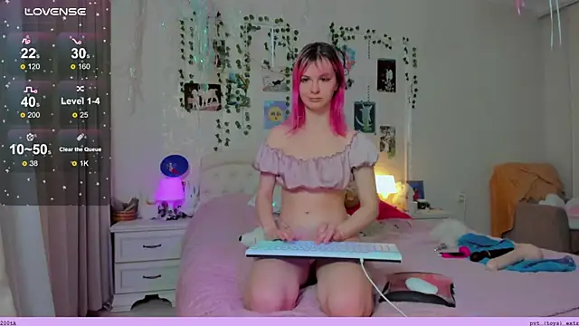 Snapshot of Neko_kitsune1 chatting on 12, 12, 2024 Neko kitsune1 online show from 12, 12, 2024