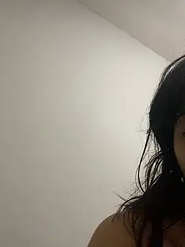 Julinhasz online show from 16, 4, 2026