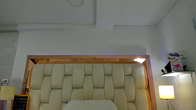 emilyparkerr01 online show from 28, 12, 2024