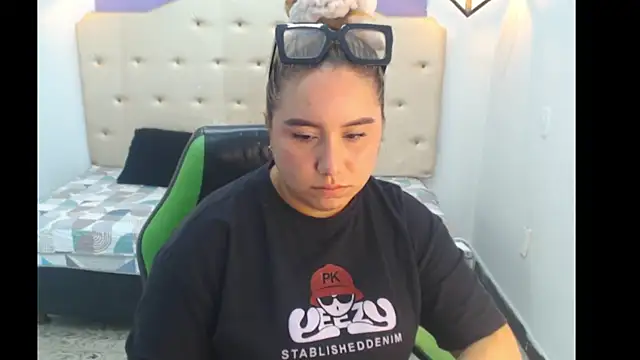 Kathiasaints online show from 5, 3, 2026